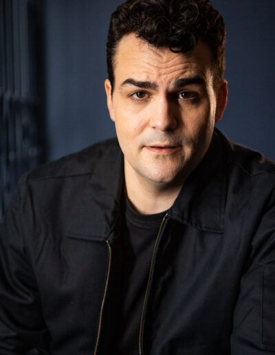 Photo by Joe Hubbard of Vanie Poyey Photography. Gregory Crafts, Los Angeles-based SAG-AFTRA / AEA actor. Ray Liotta as played by Bruce Campbell - Goofy, Warm, Friendly, Outgoing, Confident Casual Average Joe with the essence of a Best Friend, Neighbor, or Boyfriend, who can play a Hacker/Coder, Writer, Computer Tech, or Comic